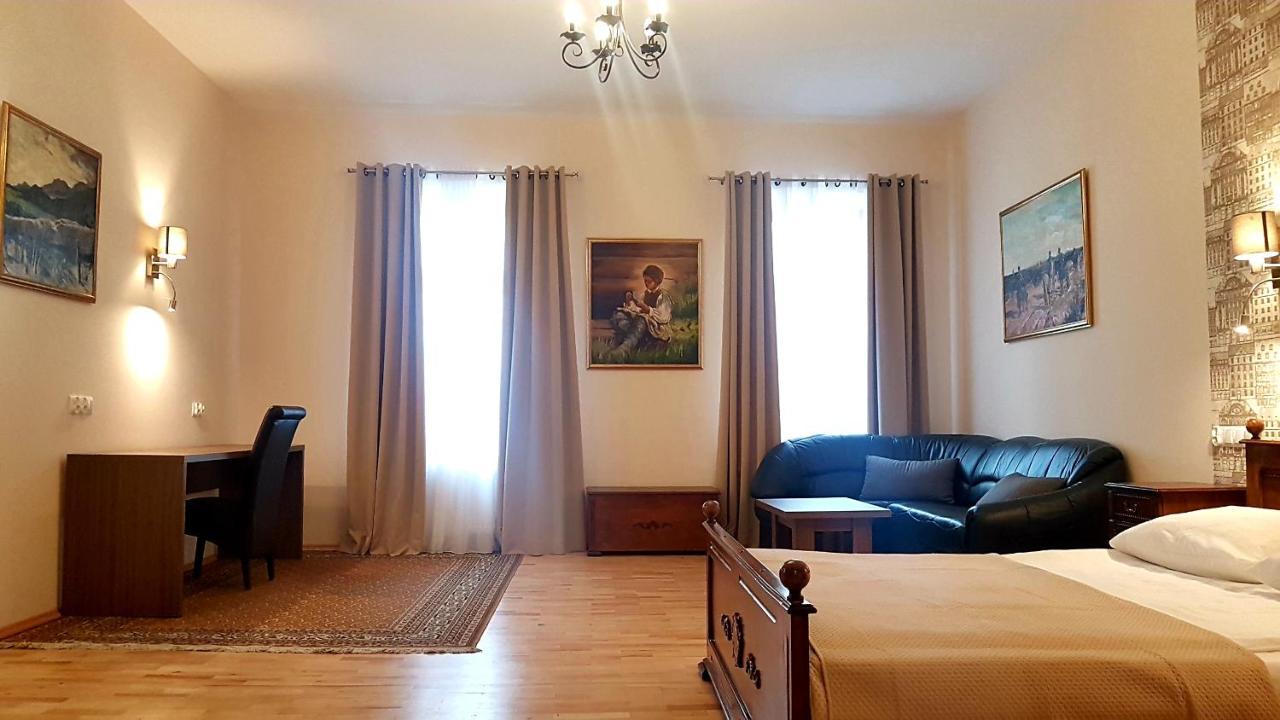 Euro Aparthotel Tarnów Eksteriør billede