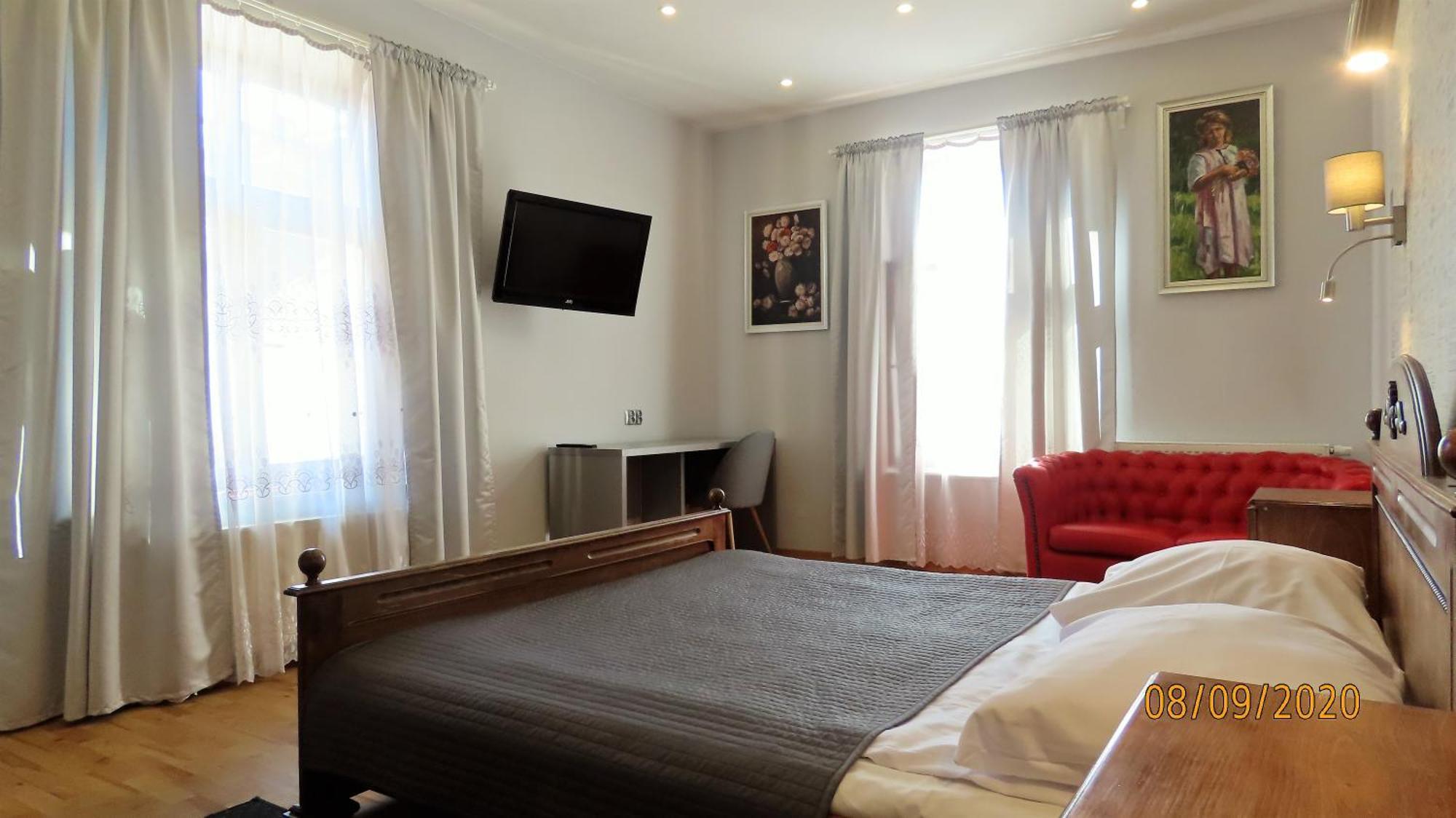 Euro Aparthotel Tarnów Værelse billede